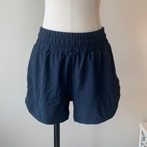 Navy lulu shorts size 10!!